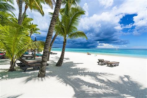 6 Stunning Family Beaches To Visit In Mauritius - Mauritius Travel Agency