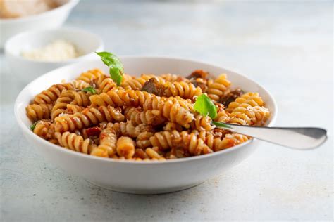 Pasta al sugo vegetariano: per primi piatti sfiziosi e saporiti