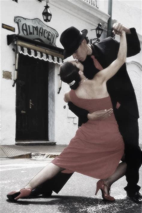 Argentine Tango - History, Elements and Styles