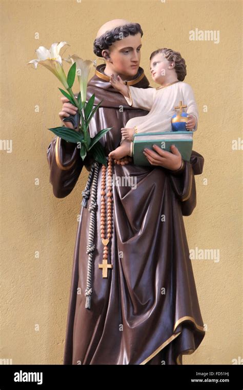 St. Anthony of Padua Stock Photo - Alamy