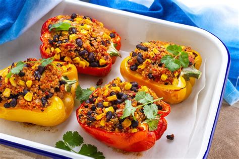 Vegetarian Stuffed Capsicums – Kayla Itsines