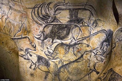 The Fine Cave Paintings of Chauvet-Pont-d'Arc Cave | Amusing Planet