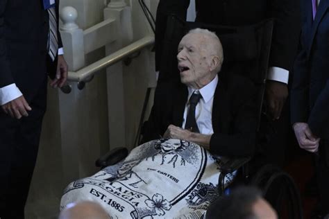 Memorial service honors Rosalynn Carter, with ailing former President ...