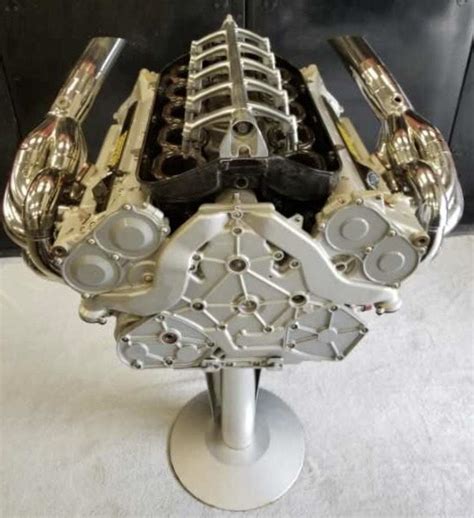 Collector Studio - Fine Automotive Memorabilia - 2000 Ferrari F1-2000 ...