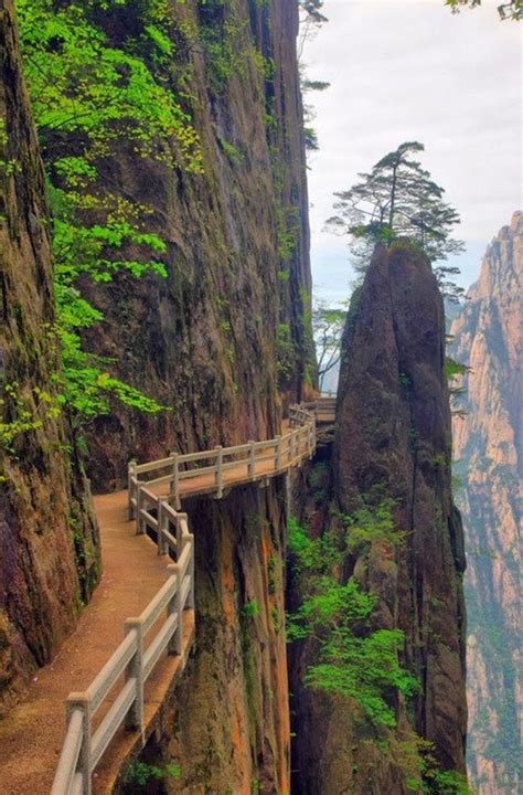 The Yellow Mountain ,Huangshan, China: - World Travel