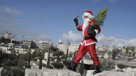 Santa sightings around the world | CNN