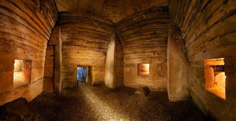 Inside Maeshowe - Neolithic chambered cairn and passage grave situated ...