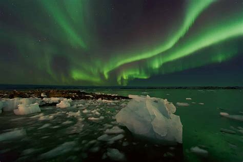 Northern Lights over Greenland | Guide to Greenland