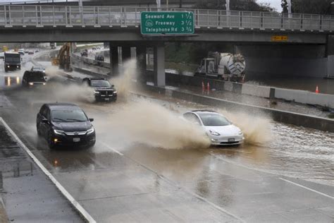 Atmospheric river forecast for California: NWS warns LA of flooding