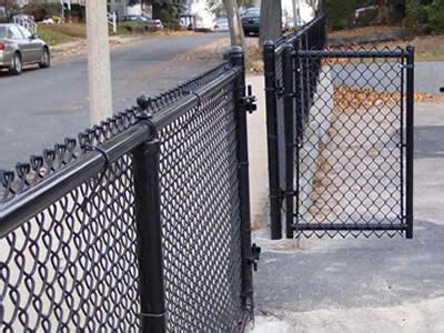 Black Coated Vinyl Chain Link Fence Installation, Steps and Tips