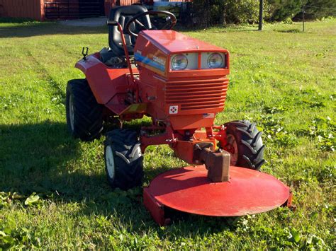 Gravely 4 wheel tractor - Vintage Horticultural and Garden Machinery Club