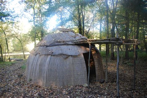 Construction of An Eastern Woodland Indian Wigwam – Nature Into Action