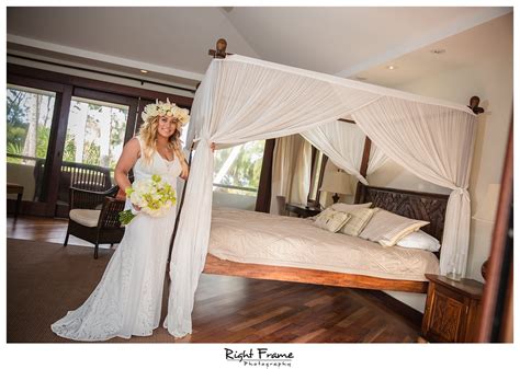 Hale Koa Estate Wedding | Hauula by RIGHT FRAME PHOTOGRAPHY