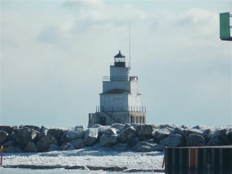 Manitowoc Lighthouse Vandalized a Month after Restoration | Seehafer News