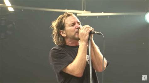 Pearl Jam Shares Copenhagen 'Yellow Ledbetter' From 2012: Pro-Shot Video