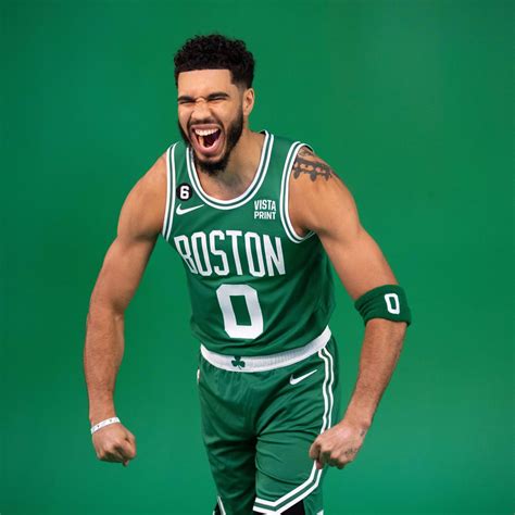 golyó Asszimiláció Sárgaréz celtics uniforms Levonási Évszak Csiklandozás