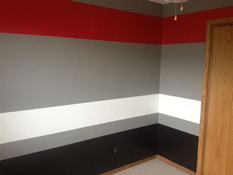 20+ Red And Black Wall Paint Ideas – DECOOMO