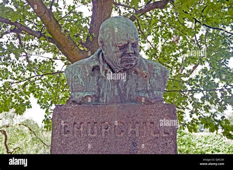 Churchill Statue, in Churchill Park, Copenhagen, Denmark Stock Photo ...