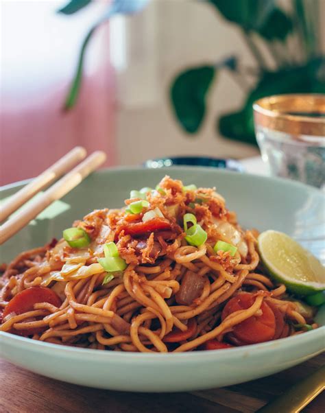 Pin on Indonesian Fried Noodles (Mie Goreng)