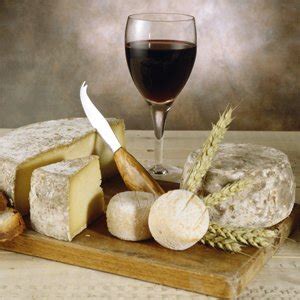 Que boire sur les fromages ? - La Revue du vin de France