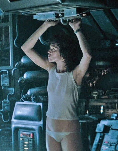 Pin by Radical Beauty on Actress | Sigourney weaver, Sigourney, Aliens ...