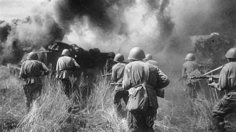 World War 2 Soldiers Fighting