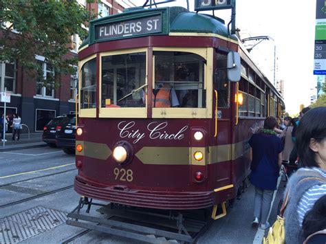 melbourne-historic-tram