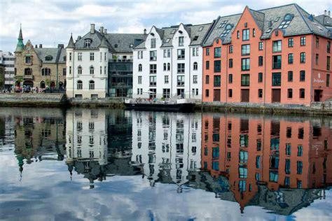 An Amazing Alesund Art Nouveau Walk: Norway's Fairy-tale Town