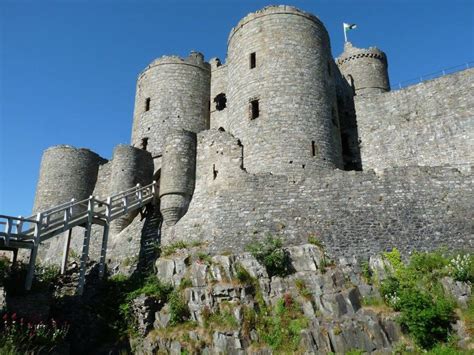 Wales: Harlech Castle – Travel2Unlimited