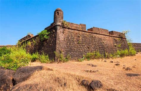 Top 7 Forts in North and South Goa That You Can Visit