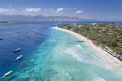 Which is the Best Beach on Gili Trawangan for You? | Villa Almarik