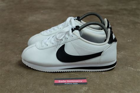 Nike Cortez black white, Men's Fashion, Footwear, Sneakers on Carousell