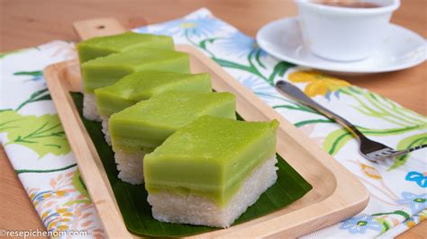 Kuih Seri Muka: The Malaysian Dessert That's as Beautiful as it is ...