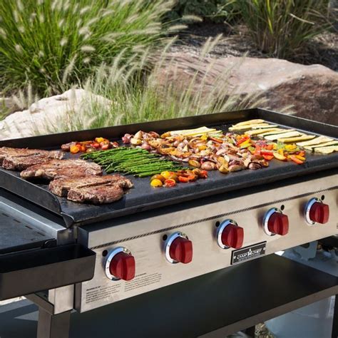 Pin by Poly Lopez on BBQ Grilling Area in 2020 | Flat top grill ...