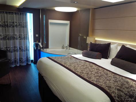 The Haven Spa Suite with Balcony on the Norwegian Breakaway | Cruise ...