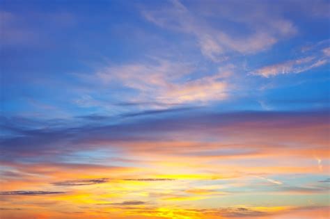 Fond de ciel sur le lever du soleil | Photo Gratuite