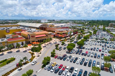 Dolphin Mall in Miami - The Largest Outlet Mall in South Florida - Go ...