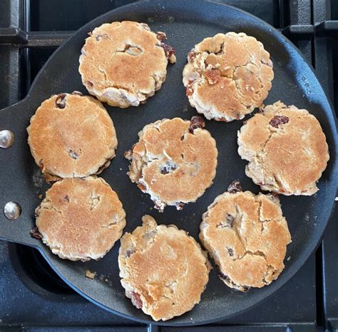 Traditional Welsh Cakes recipe – the authentic Welsh teatime treat - It ...