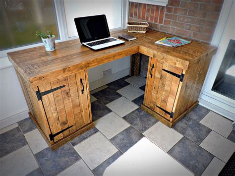 Office Corner Wood Desk, Recycled Pallet Desk with Rustic Style Doors ...