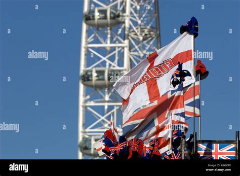 Flags of England and Britain flying on souvenir stall by Westminster ...