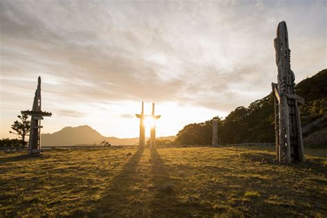 Te Urunga - The Sunrise Experience - Maunga Hikurangi