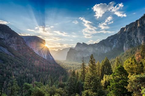 How to Catch an Epic Tunnel View Sunrise - Rock a Little Travel