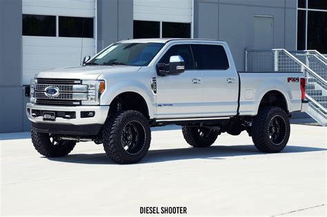 Mega Truck Ford F-250 Super Duty | Truck accessories ford, Ford trucks ...