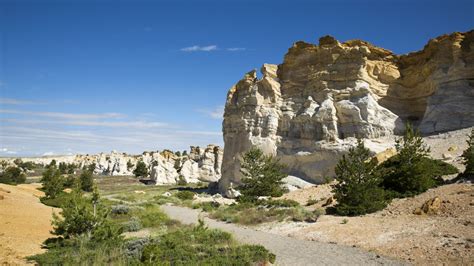 17 Strange and Wild Landmarks in Wyoming | Travel Wyoming