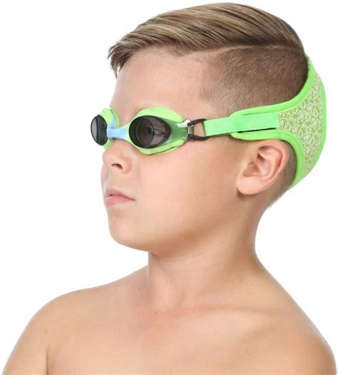 Best Swimming Goggles For Toddlers & Kids - Top 5 Picks & Guide