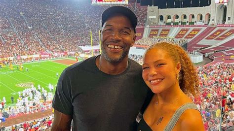 Michael Strahan celebrates daughter's 1st major modeling campaign: 'So ...