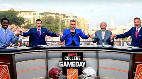 Who is the celebrity guest picker on "College GameDay" Week 7?