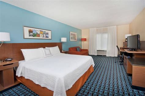 Fairfield Inn | Fairfield inn, Suites, Hotel suites