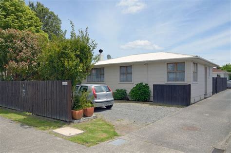 House 81 Avondale Road, Avondale, Auckland City