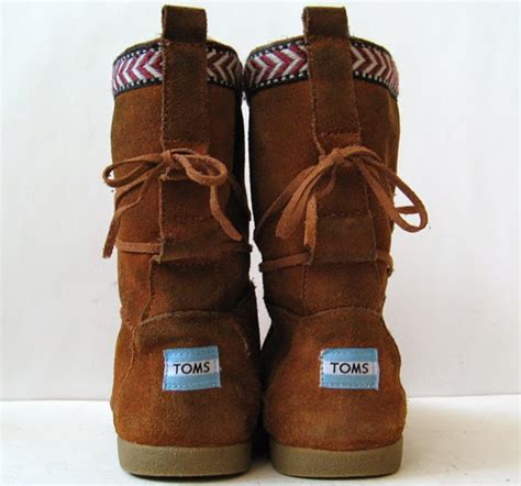 TOM'S SHOES TOMS BOOTS BROWN SUEDE BOOTS CHLOE BOOTS SIZE 7